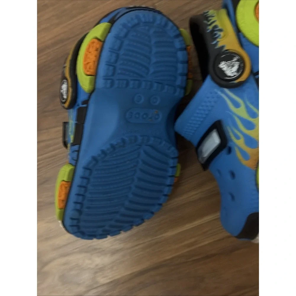 Crocs Hot Wheels Baby Sz 6C Colorful Boys Car Race car Clogs Shoes EUC